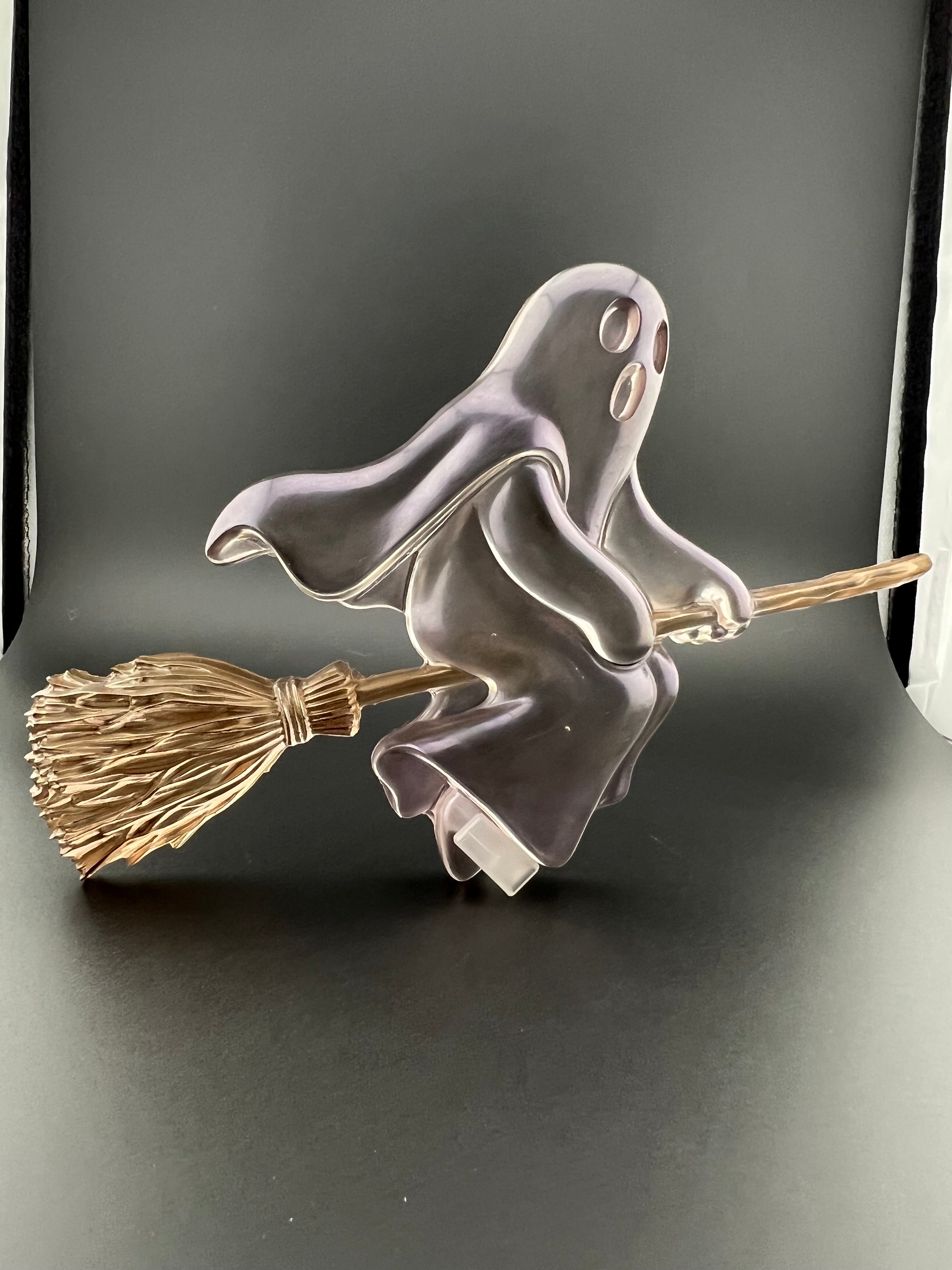 Rinato: Ghost on a Broom